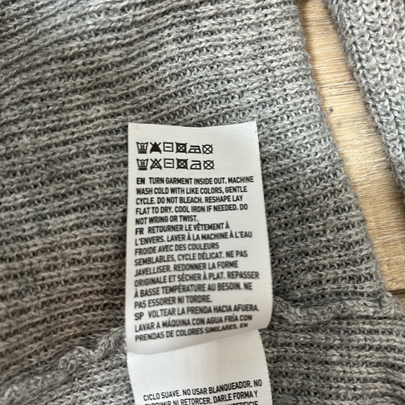 American Eagle Outfitters Gray Long Sleeve Sweater Sleeves that Tie Size M - Picture 8 of 13